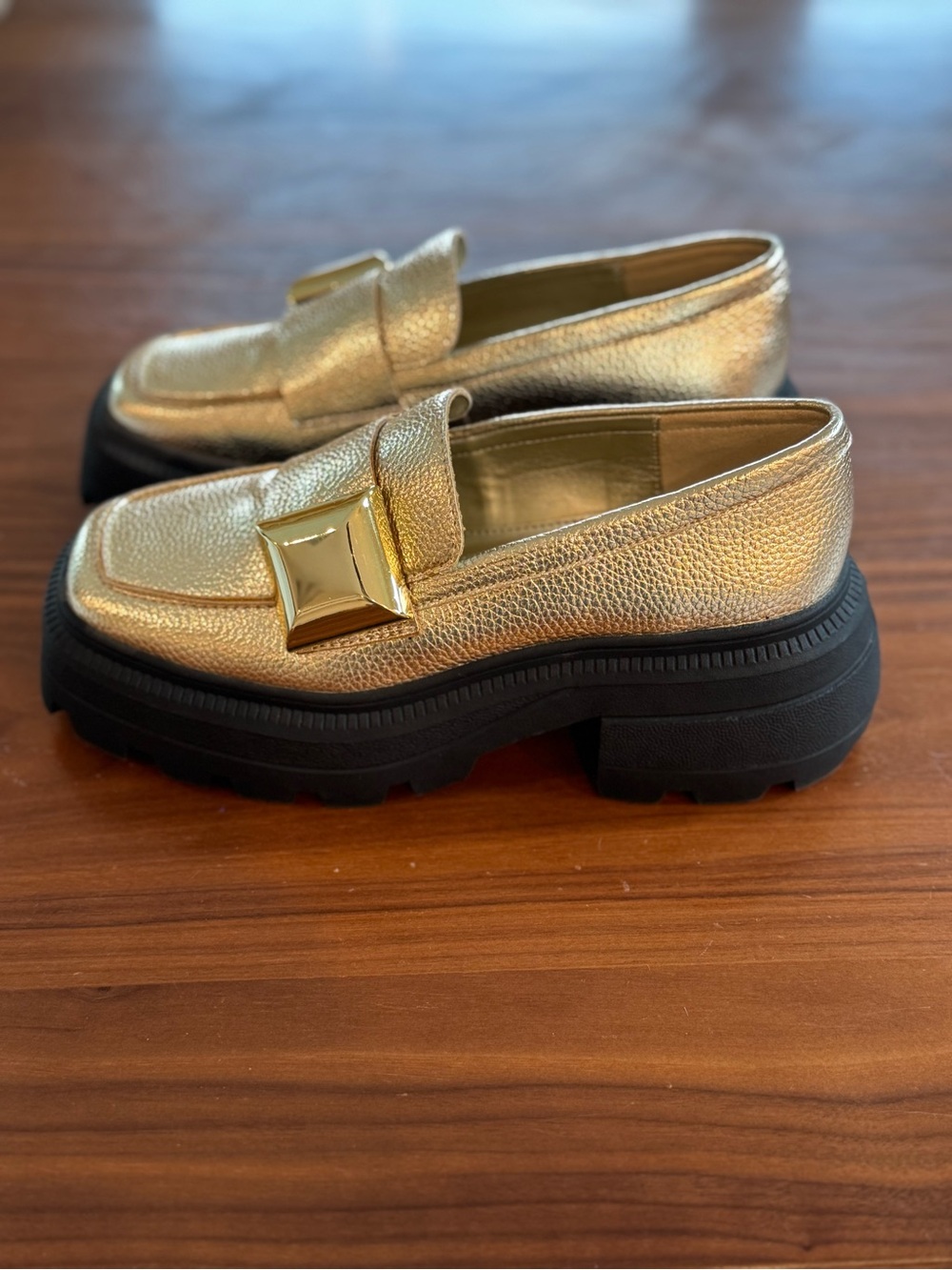 Katy Perry Metallic Gold Platform Loafers Size 6.5 - - Picture 3 of 8